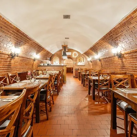 Restaurace A U Doubku Konukevi 3*